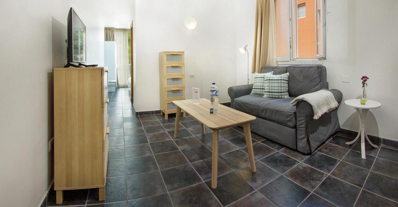 Apartamentos Adjovimar 로스 야노스 데 아리다네 외부 사진